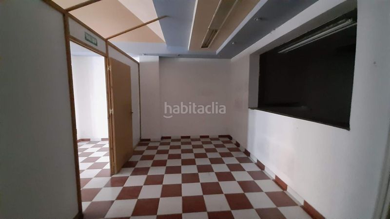 Foto 172227c7-fca0-4c52-8107-37a6f6a3cc50. Local comercial a paloteado 2 a Lourdes Tudela