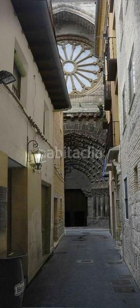 Foto 536f676f-4d65-459b-bfc7-80efe3a2997a. Business premise in calle rúa 3 in Casco Histórico Tudela