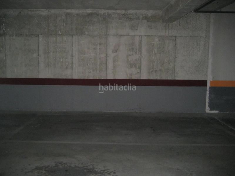 Foto f7c4c4b0-0228-40bc-903e-7c6168a99c48. Autoparkplatz in calle río de la cuesta 21 in Lourdes Tudela