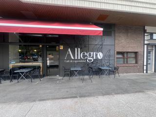 Lloguer Local Comercial en Avenida de sancho el fuerte 24. Alquiler de cafeteria en funcionamiento