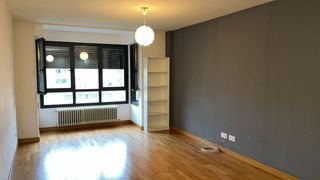 Appartement à Calle remigia echarren 2. Vivienda de dos dormitorios en zona todos los servicios