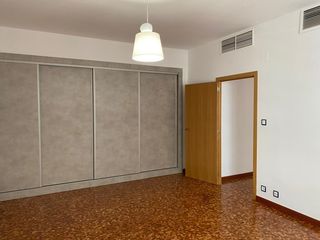 Miete Appartement in Calle de la madre rafols 2. Vivienda reformada 1 dormitorio