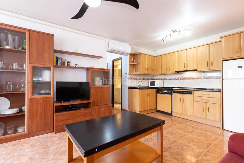 Foto b860844f-1d77-42b7-9891-2c173d8d8333. Apartamento en del batlle pere molas 3 piso en venta en avenida del batlle pere molas, en Salou