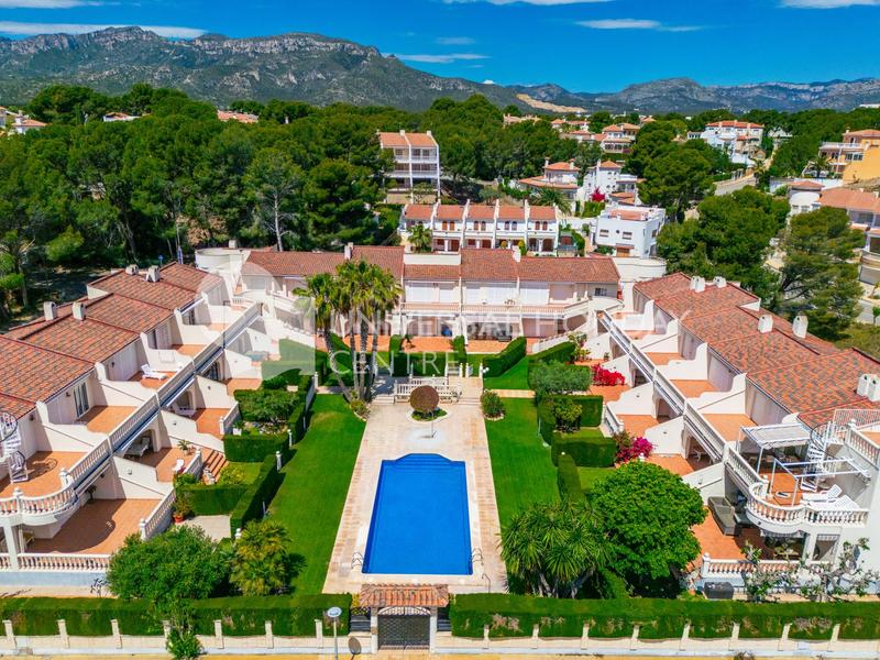 Foto 75bafd62-ab87-4bc7-a2ac-de6dbdbf5373. Reihenhaus mit parking pool in Pino Alto Miami Platja