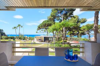 Apartament a De la gavina 2. Apartamento en primera línea de mar en playa capellans