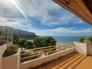 Apartament a De la gavina 2. Espectacular apartamento en primera l�nea de mar  playa dels cap