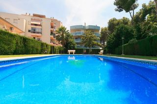 Apartament a De la ciutat de reus 27. Vive en el coraz�n de salou!