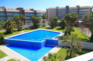 Piccolo appartamento  De les pasquales 1. Apartamento de 2 dormitorios con fantástica zona comunitaria, ju