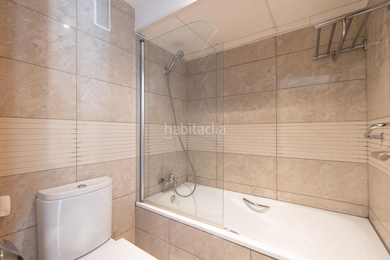 Foto 35adc181-5c9e-425d-b5f3-76f79b4828ab. Apartament amb piscina a Plaça Europa - Port Aventura Salou