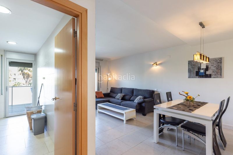 Foto 4d40bb99-e002-4706-902c-f97980d7ccb1. Apartament amb piscina a Plaça Europa - Port Aventura Salou