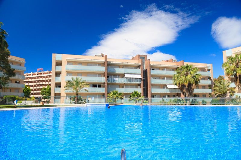 Foto 5adbfc69-92d2-4f02-8744-38f83f01a0b6. Apartament amb piscina a Plaça Europa - Port Aventura Salou