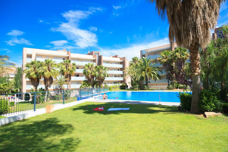 Foto 5f2b1b1c-726f-4acf-a09c-76da41bd52e2. Apartament amb piscina a Plaça Europa - Port Aventura Salou