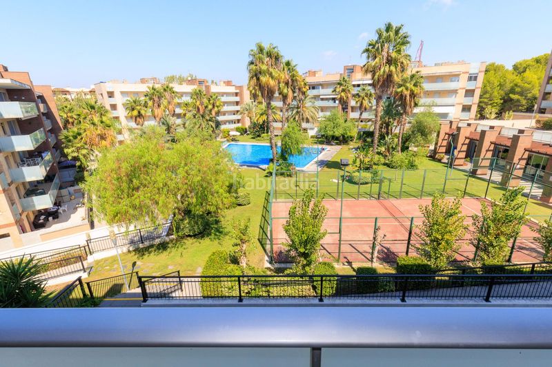 Foto 691dd8bc-9070-4cc5-9cbb-caa25f3d1f21. Apartament amb piscina a Plaça Europa - Port Aventura Salou