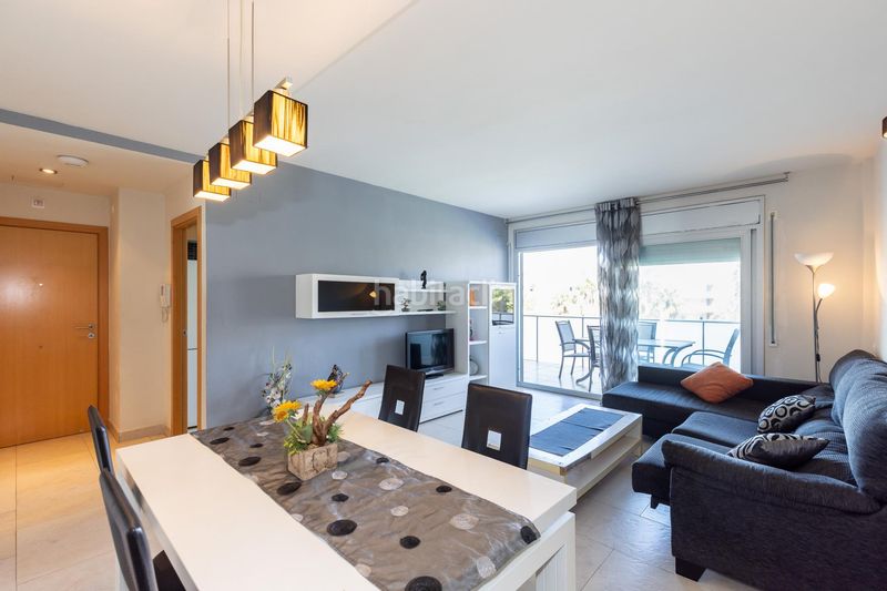 Foto a38ff6c9-c49c-4abe-b9c2-42969c527146. Apartament amb piscina a Plaça Europa - Port Aventura Salou
