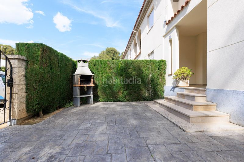 Foto 63a0e98d-cfb1-490e-a5ab-32d3f2de56c9. Casa adossada amb aparcament piscina a Pino Alto Miami Platja