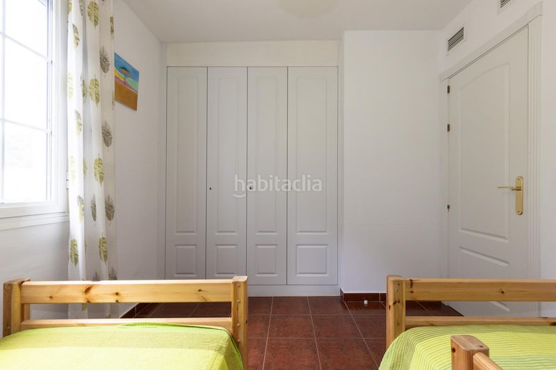 Foto c51f340e-5f4a-4771-9f04-164b680f30bc. Casa adossada amb aparcament piscina a Pino Alto Miami Platja