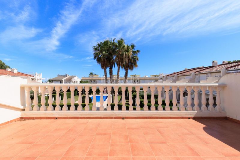 Foto f6bf0206-1f44-41a6-bdb0-25dc70724851. Casa adossada amb aparcament piscina a Pino Alto Miami Platja
