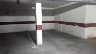 Lloguer Aparcament cotxe a Calle de carmen monteverde 34. Zona ramon y cajal. plaza de garaje para moto