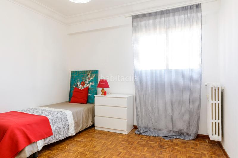 Foto 265a33f4-021c-4b0e-b562-e7ea617d49d0. Appartamento in paseo de maría agustín 71 in Ciudad Jardín - Parque Roma Zaragoza