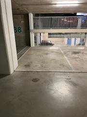 Miete Autoparkplatz in Calle sancho ramírez 35. Alquilar plaza de garage amplia