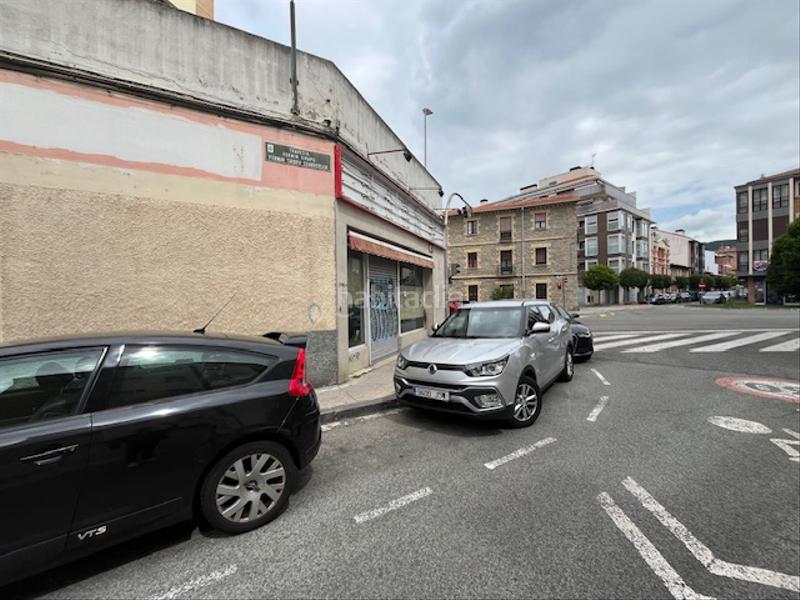 Foto 3f6c6385-ce1f-4b10-b1ec-b510d15369b8. Local comercial a calle fermín tirapu 4 a Villava / Atarrabia