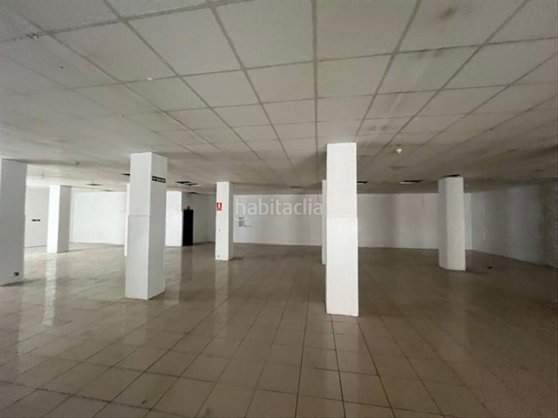 Foto dcf17801-8c4a-4d0c-9466-e46cb874f71d. Local comercial a calle fermín tirapu 4 a Villava / Atarrabia