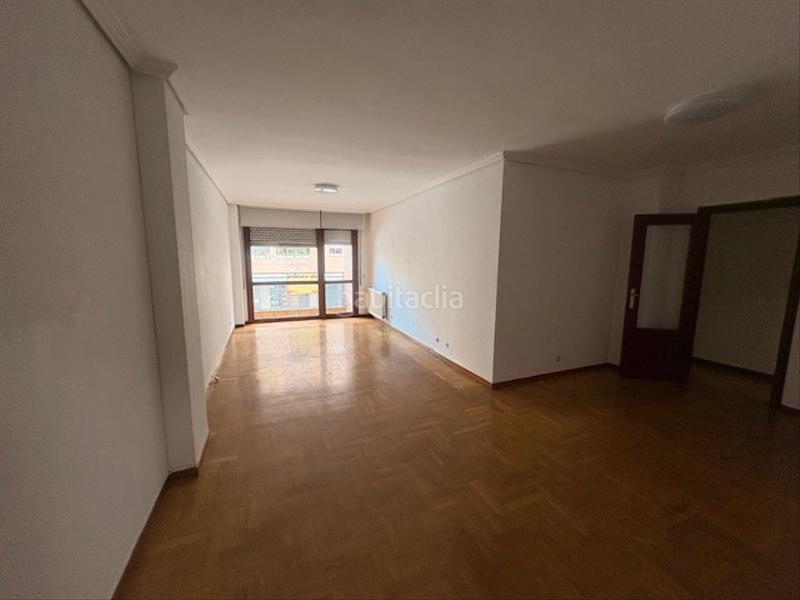 Foto d25ca9a7-f1b8-4705-934d-9279f82e4989. Appartement dans calle benjamín de tudela 1 dans Mendebaldea - Ermitagaña Pamplona / Iruña