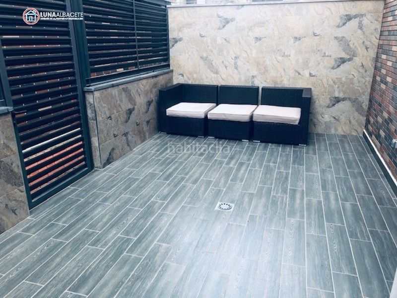 Foto 0e172b38-217c-4512-9765-306223bdbe55. Casa adossada amb calefacció piscina a Facultad de Medicina Albacete