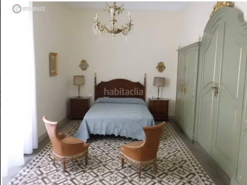 Foto bbd5dfcf-e1d6-4ab2-837f-265a50bd2a2a. Casa api luna inmobiliaria vende casa palacio en Almansa