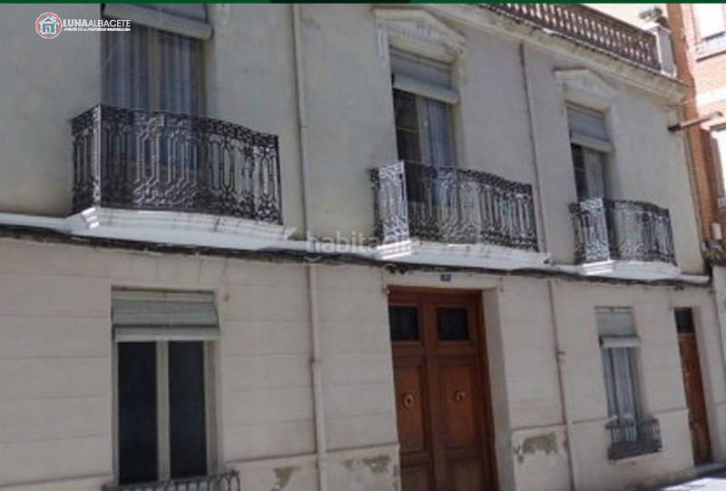 Foto e49dc835-9071-4198-916a-75bef642810a. Casa api luna inmobiliaria vende casa palacio en Almansa