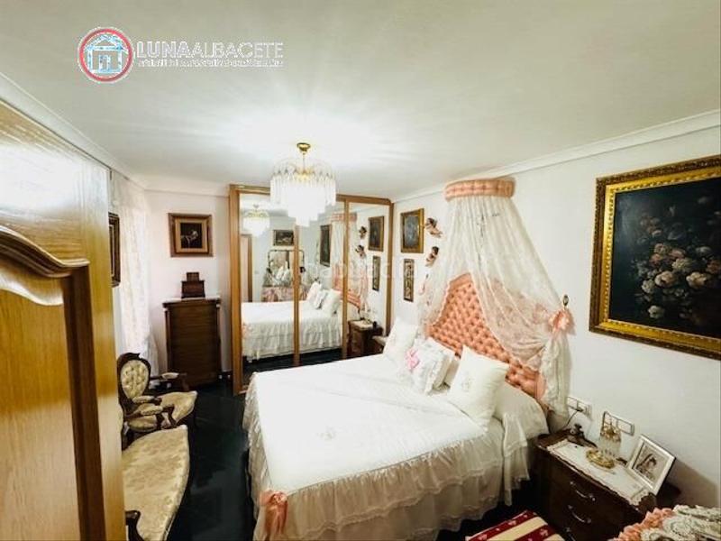 Foto 547564c8-aaa3-4df6-b313-a840e22e47f8. Pis amb calefacció aparcament a El Pilar Albacete