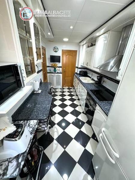 Foto 63226f4a-7361-41d3-9a1f-e2d7a7b21f84. Pis amb calefacció aparcament a El Pilar Albacete