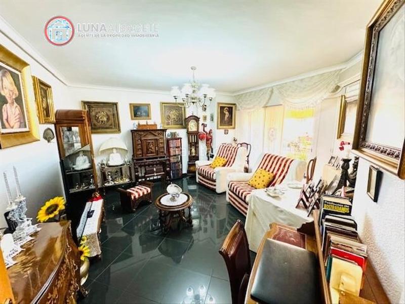 Foto a9e8458d-9e18-485a-97a1-2ed31a18e019. Pis amb calefacció aparcament a El Pilar Albacete