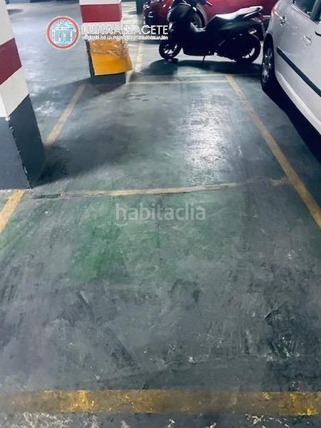 Foto f99348fb-f688-4856-a777-5469496469de. Pis amb calefacció aparcament a El Pilar Albacete