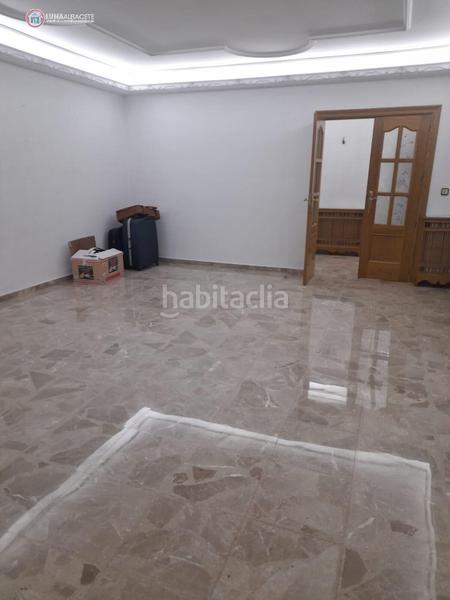 Foto 77b86055-f0df-47c5-90fc-9f8353bafe54. Casa api luna inmobiliaria vende 500 metros de casa en Albacete