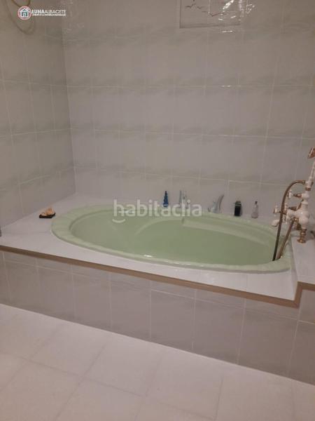 Foto a18c392e-a6da-4a26-b35c-bfd5b4faa867. Casa api luna inmobiliaria vende 500 metros de casa en Albacete