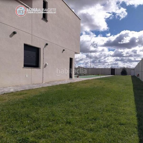 Foto 4076f913-99bd-4d91-bd81-71425288f668. Chalet api luna ab vende chalet, de lujo y diseño, urbano en Albacete