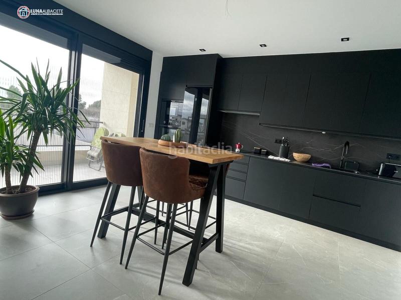 Foto 849553c6-7ecf-4852-b757-cbcdb091c497. Chalet api luna ab vende chalet, de lujo y diseño, urbano en Albacete