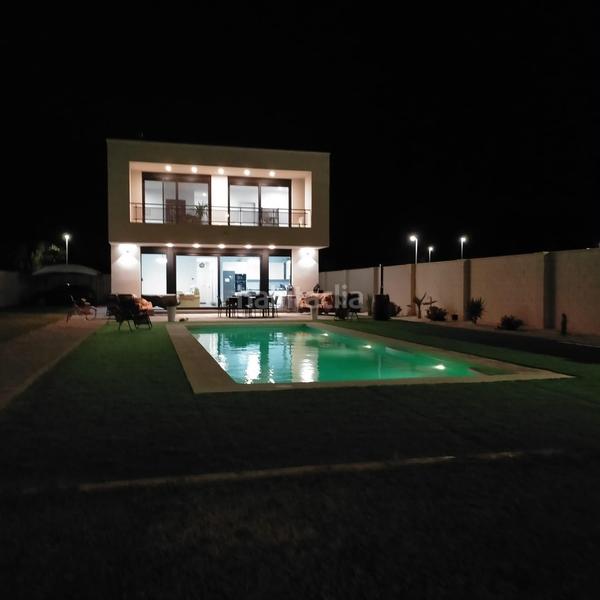 Foto db6b655f-3c4d-4174-9355-7dc62f56b4fd. Chalet api luna ab vende chalet, de lujo y diseño, urbano en Albacete