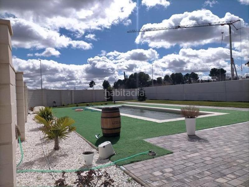 Foto e4ae7230-655a-4deb-8a17-105eb2883924. Chalet api luna ab vende chalet, de lujo y diseño, urbano en Albacete