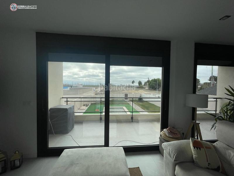 Foto f5c5ba2a-590a-4bd4-8721-3d41fe76551d. Chalet api luna ab vende chalet, de lujo y diseño, urbano en Albacete