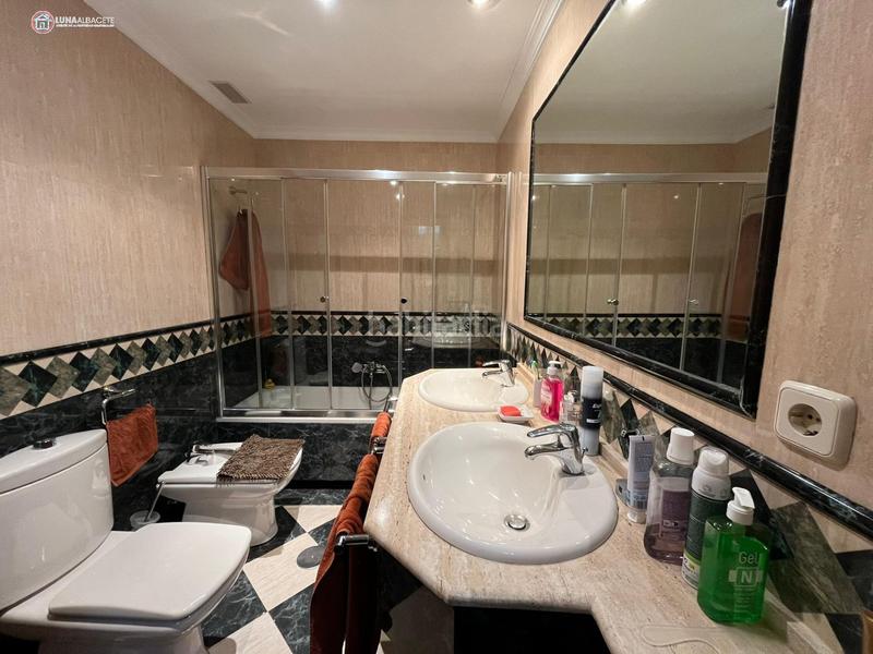 Foto 46a99d18-4164-4a38-b451-7f332a594f81. Piso api luna inmobiliaria vende pisogaraje zona parque en Albacete