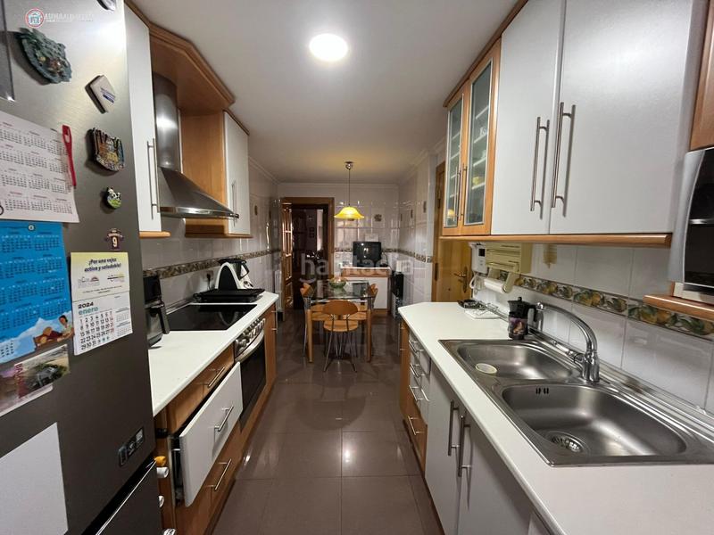 Foto a549d754-53f4-4533-8c5a-0c0cebf19163. Piso api luna inmobiliaria vende pisogaraje zona parque en Albacete