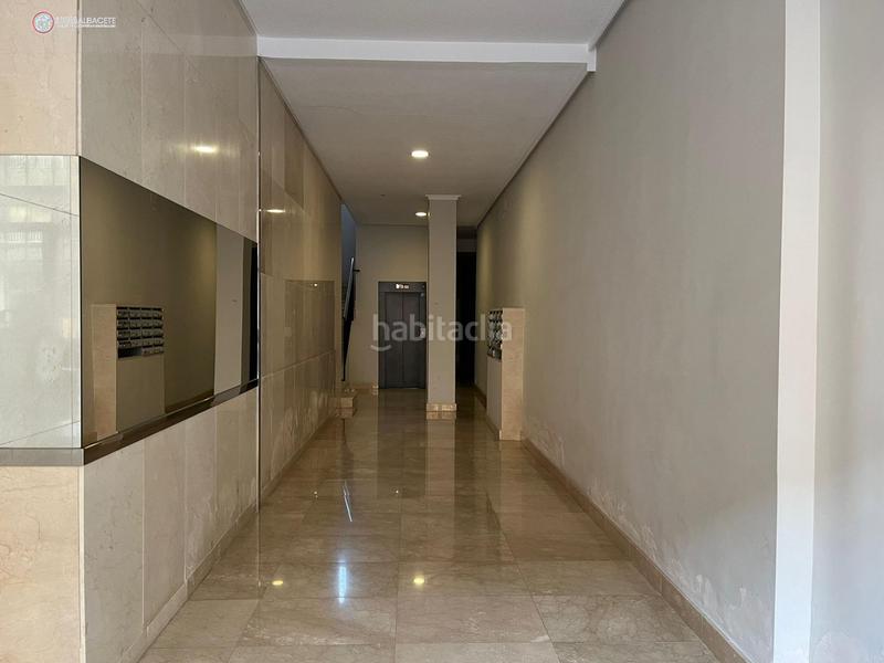 Foto cf177228-730e-49ea-849e-2540d25edd49. Piso api luna inmobiliaria vende pisogaraje zona parque en Albacete