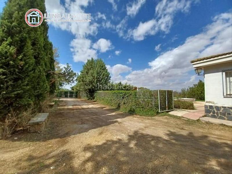 Foto 5f2ebd0c-ba98-4288-8d8a-6a07f59d4c16. Mas avec chauffage parking piscine dans Pedanías - Extrarradio Albacete