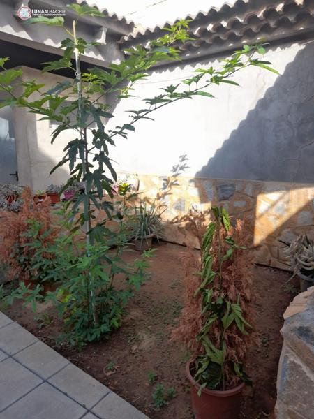 Foto b30e64d8-bc5a-4b62-8ad8-b66013971043. Casa amb calefacció aparcament a Herrera (La)