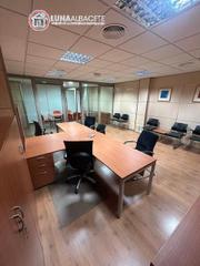 Miete Büro  Calle concepcion. Se alquila oficina, despacho en pleno centro, calle concepcion