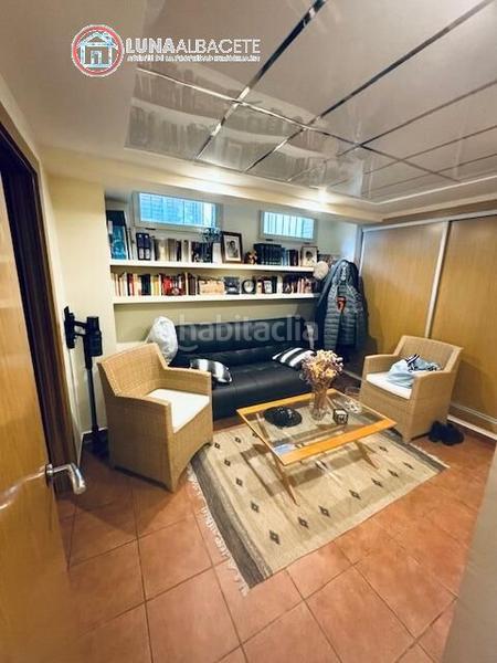 Foto 0a9a2d4c-74de-4867-bbe5-493041f0b3ad. Semi detached house with heating parking pool in Facultad de Medicina Albacete