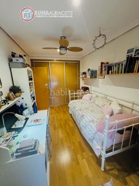 Foto 11cd9692-6a4c-4b70-9aa6-d76bef7758e9. Semi detached house with heating parking pool in Facultad de Medicina Albacete