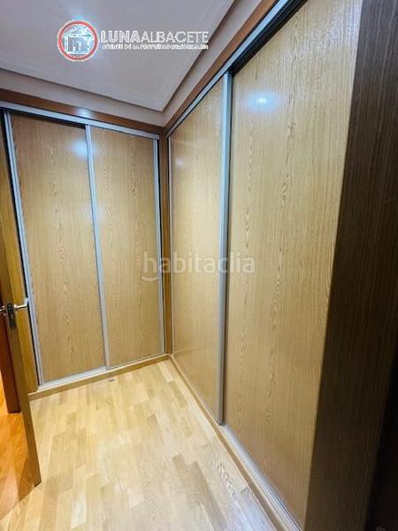 Foto 34590702-f943-47e9-a6ea-6a183cbc0703. Semi detached house with heating parking pool in Facultad de Medicina Albacete